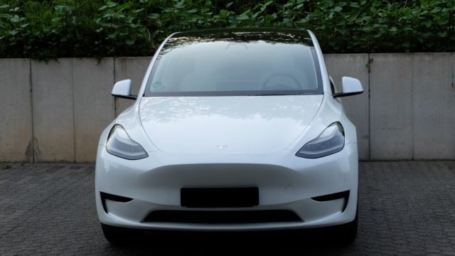 TESLA Model Y usata, con Alzacristalli elettrici