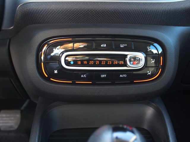 SMART ForTwo usata, con Volante multifunzione
