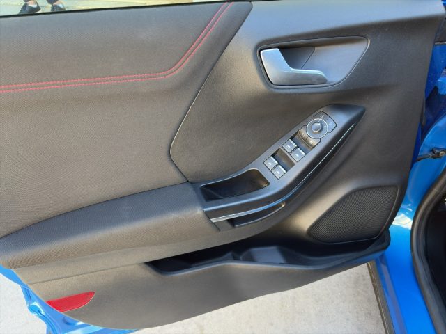 FORD Puma usata, con Fari LED