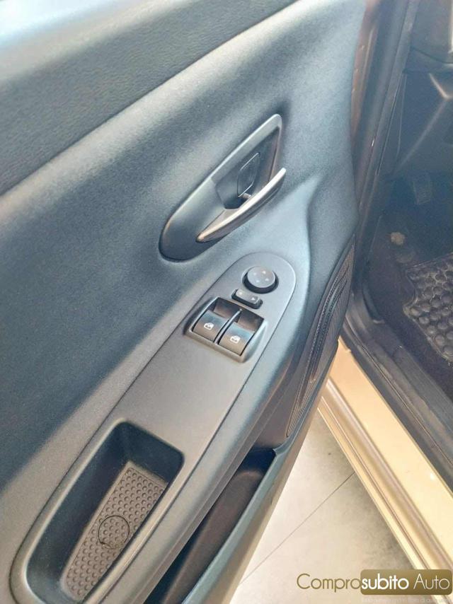 LANCIA Ypsilon usata, con Sedile posteriore sdoppiato