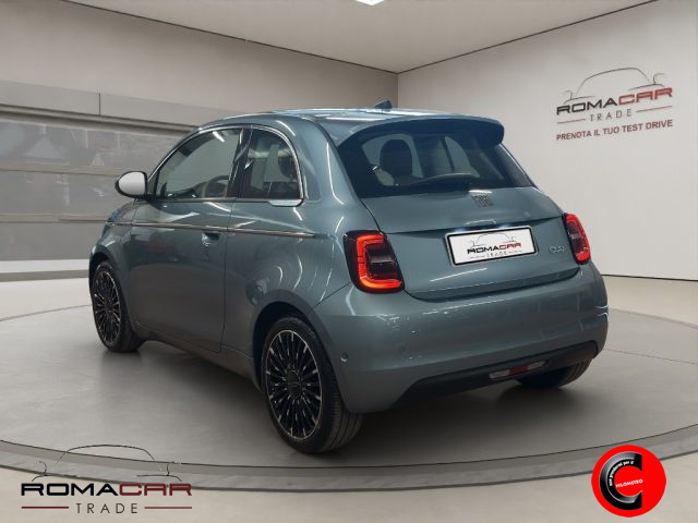 FIAT 500e usata, con Autoradio