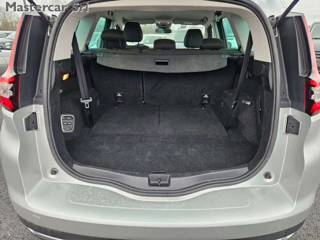 RENAULT Grand Scenic usata, con Volante in pelle