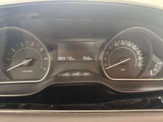 PEUGEOT 208 usata 9