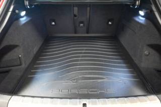 PORSCHE Taycan usata 28