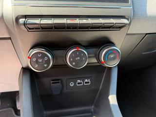 RENAULT Clio usata, con Park Distance Control