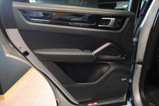 PORSCHE Cayenne usata 250