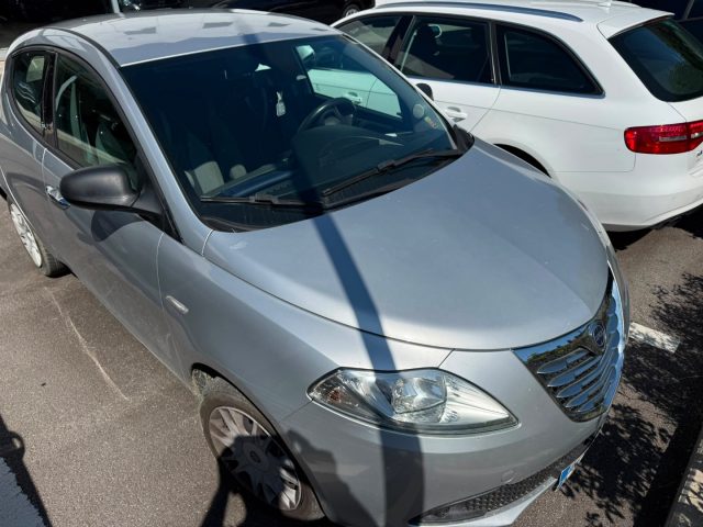LANCIA Ypsilon usata, con ABS