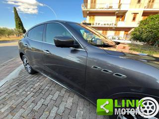 MASERATI Levante usata, con Fendinebbia