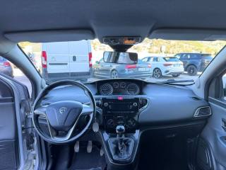 LANCIA Ypsilon usata, con Lettore CD