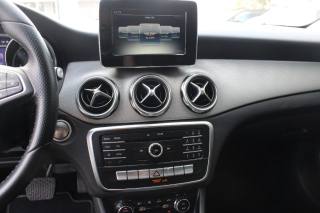 MERCEDES-BENZ GLA 200 usata, con Volante in pelle