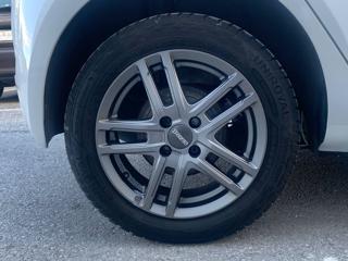 VOLKSWAGEN up! usata, con Chiusura centralizzata