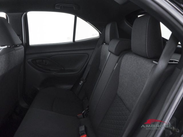 TOYOTA Yaris Cross usata 9