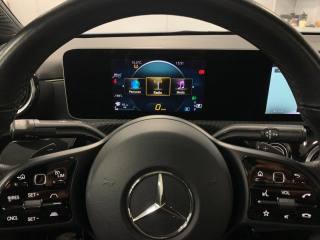 MERCEDES-BENZ CLA 180 usata, con Tettuccio apribile