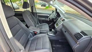 VOLKSWAGEN Touran usata, con Fendinebbia