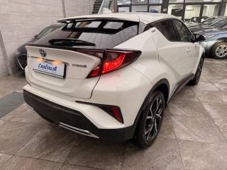 TOYOTA C-HR usata, con Autoradio