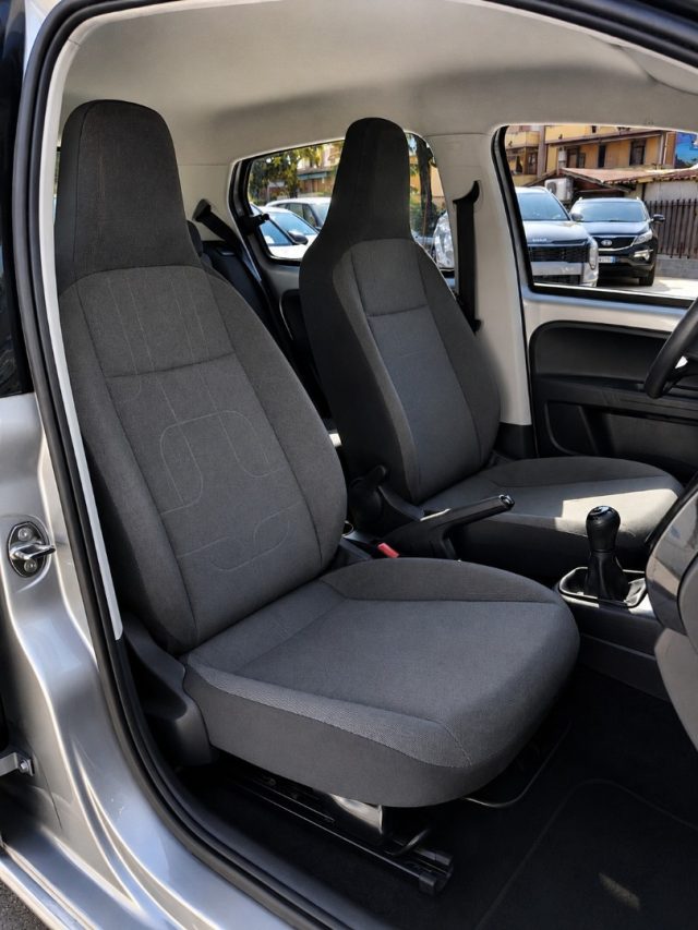 VOLKSWAGEN up! usata, con Cruise Control