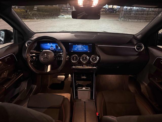 MERCEDES-BENZ GLA 200 usata, con Regolazione elettrica sedili