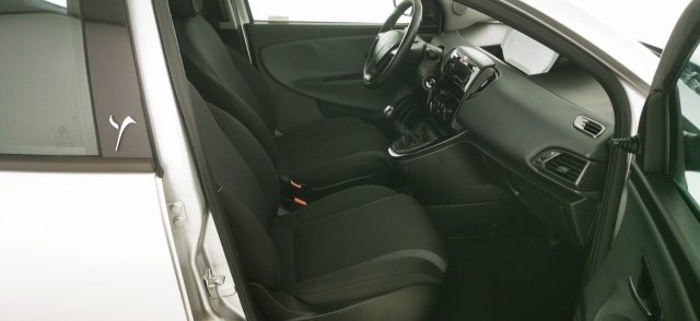LANCIA Ypsilon usata 36