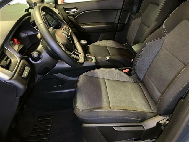 RENAULT Captur usata, con Volante in pelle