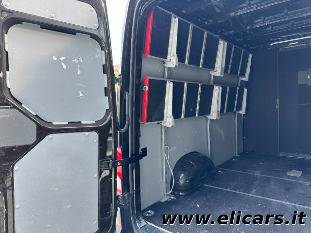 VOLKSWAGEN Crafter usata, con Telecamera per parcheggio assistito