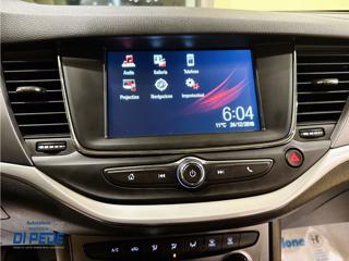 OPEL Astra usata, con Fari LED