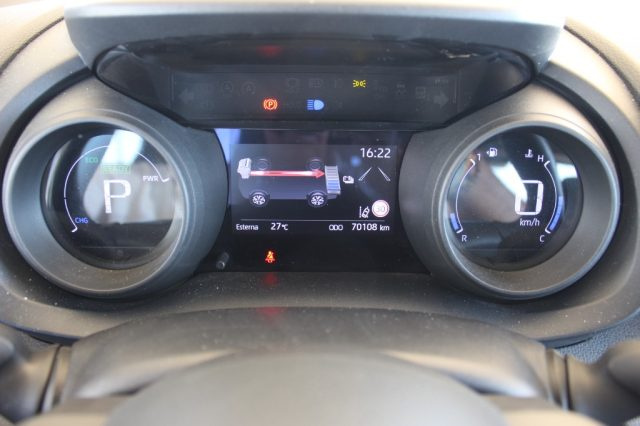 TOYOTA Yaris usata, con Controllo elettronico della corsia