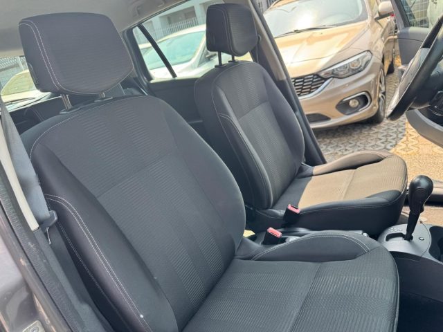 RENAULT Clio usata, con Servosterzo