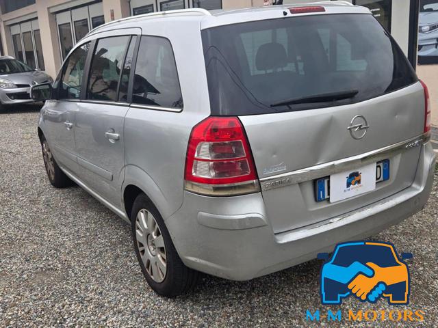 OPEL Zafira Tourer usata, con Autoradio