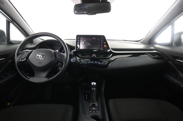 TOYOTA C-HR usata 4