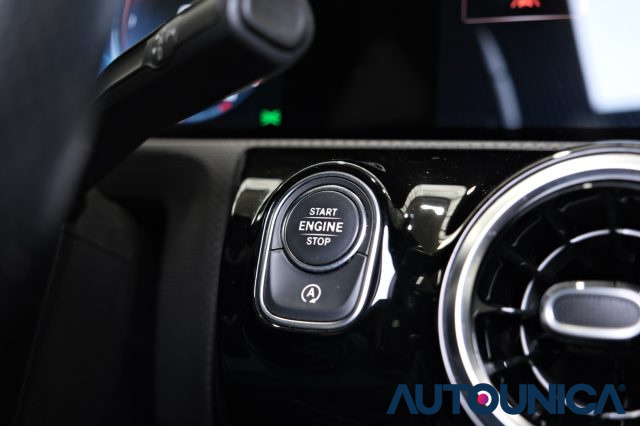 MERCEDES-BENZ A 180 usata, con Sistema di chiamata d