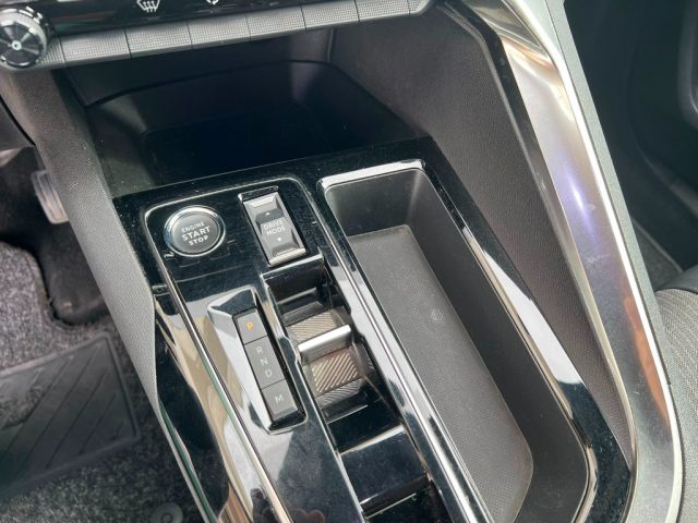 PEUGEOT 3008 usata 21