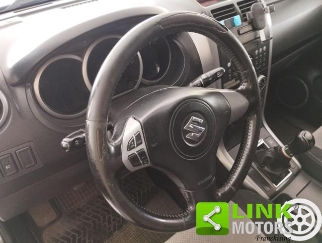 SUZUKI Grand Vitara usata, con Autoradio