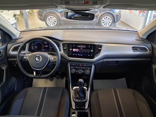 VOLKSWAGEN T-Roc usata, con Controllo automatico clima