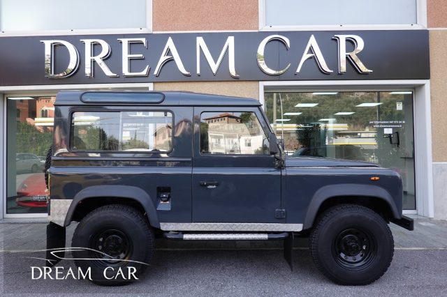 LAND ROVER Defender usata, con MP3