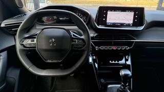 PEUGEOT 2008 usata, con Volante in pelle