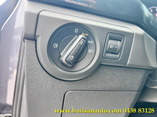 VOLKSWAGEN T-Cross usata, con Controllo automatico clima