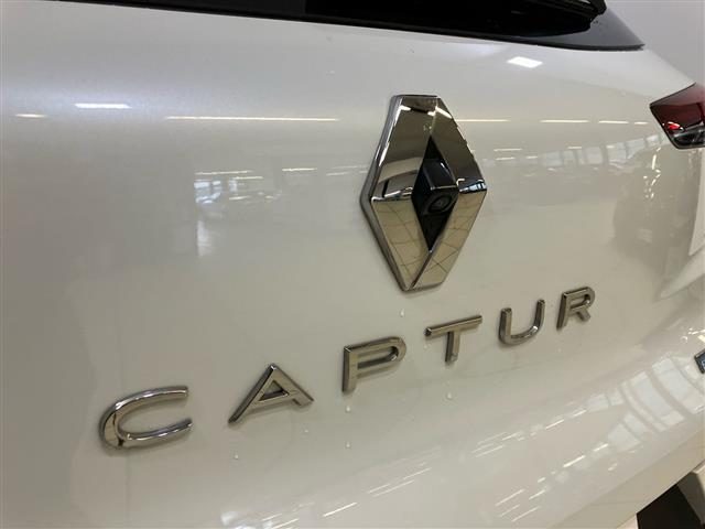 RENAULT Captur usata 24