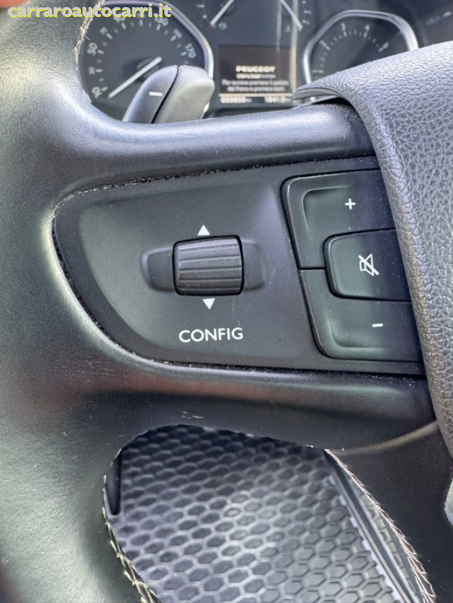 PEUGEOT Traveller usata, con Sistema di navigazione