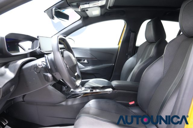 PEUGEOT 208 usata, con USB