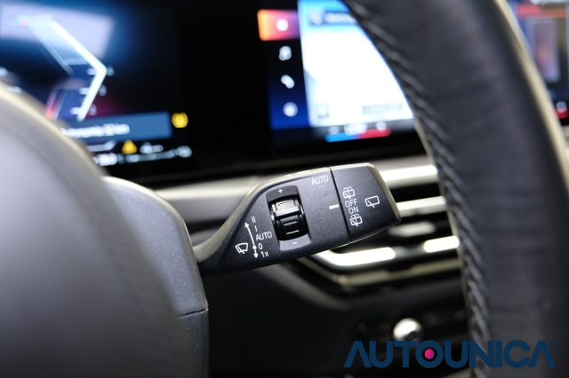 BMW 320 usata, con Leve al volante