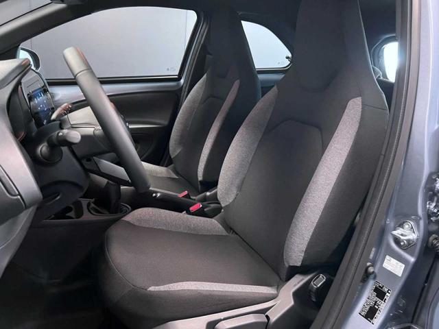 TOYOTA Aygo X usata, con Controllo automatico clima