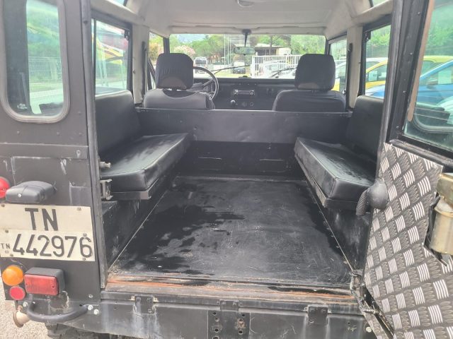 LAND ROVER Defender usata 13