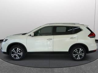 NISSAN X-Trail usata, con USB