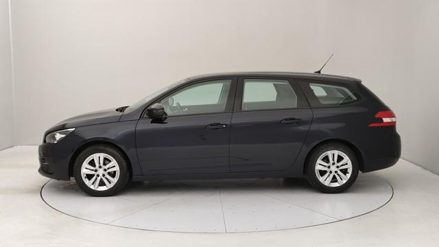 PEUGEOT 308 usata, con Airbag