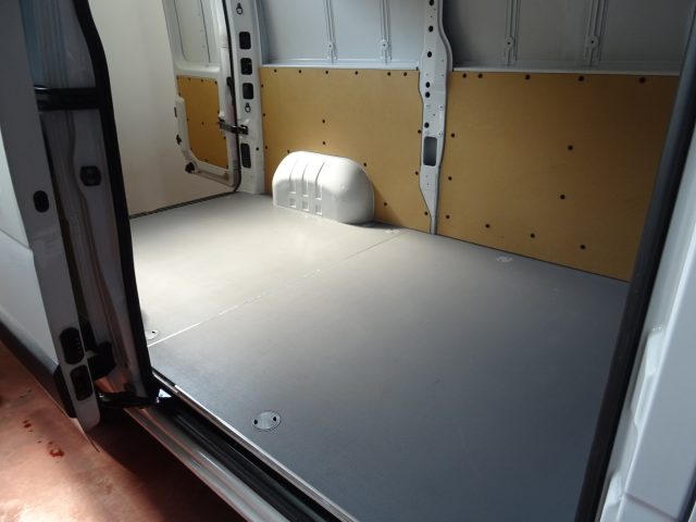 RENAULT Master usata, con Servosterzo