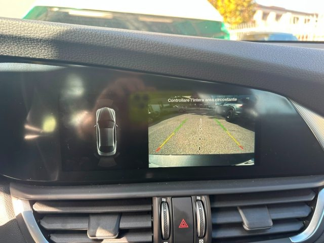 ALFA ROMEO Giulia usata, con Autoradio