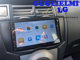 TOYOTA Yaris usata, con Autoradio digitale