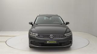 VOLKSWAGEN Passat Variant usata, con Boardcomputer