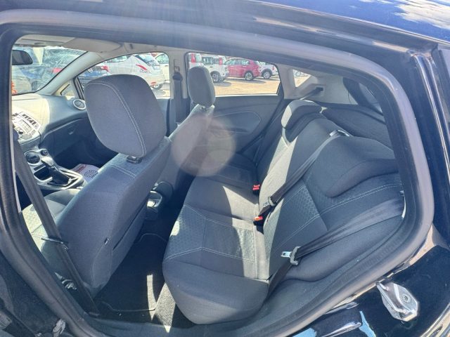 FORD Fiesta usata, con Specchietti laterali elettrici