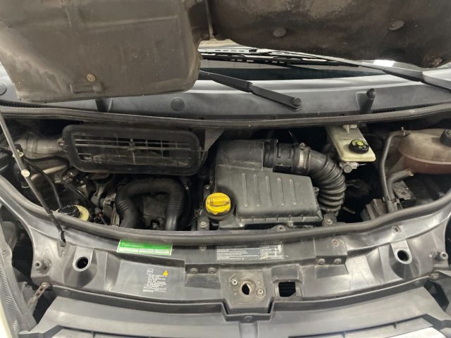 OPEL Vivaro usata 26